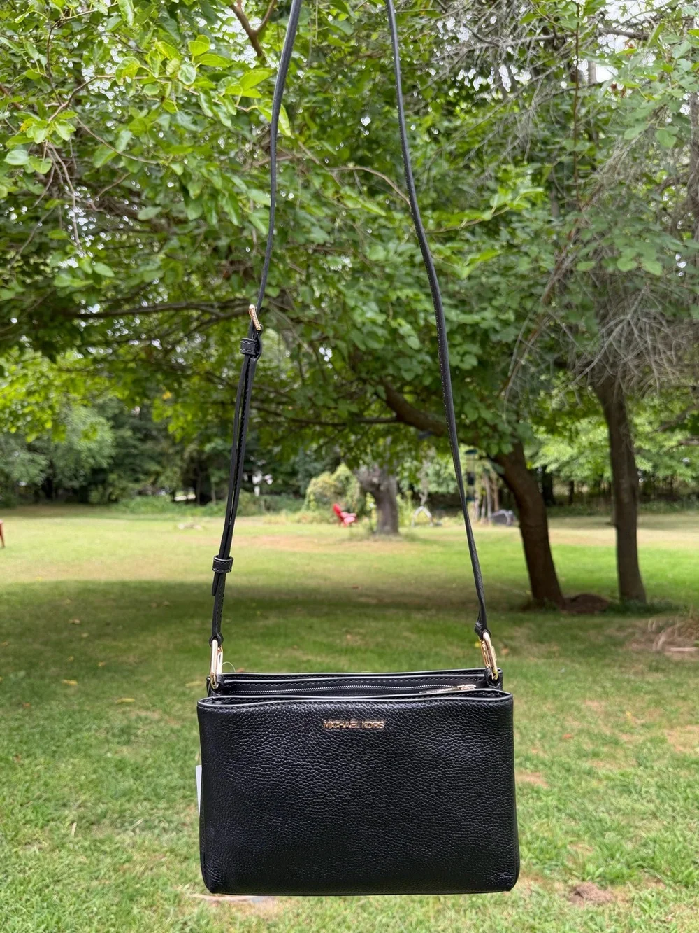 Michael Kors Trisha Medium Pebbled Leather Crossbody Bag Black NWT